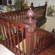 Лестницы из массива дерева фото