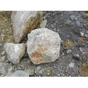 Глыба (1500-1800 кг) доломит (разноцветный). фото