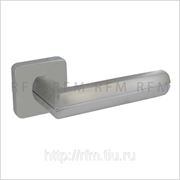 Дверная ручка на квадратной розетке VITA-B. Арт. VB18 CCS фото