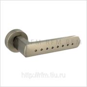 Дверная ручка на круглой розетке VITA-D. Арт. VD15 ONS фото