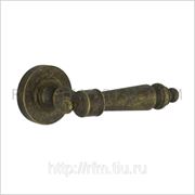 Дверная ручка на круглой розетке. Арт. 1383/0003 М75 фото