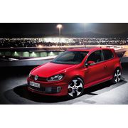 Автомобиль Volkswagen Golf GTI фото