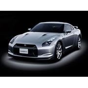 Автомобиль Nissan GT-R фото