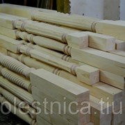 Деревянные точеные колонны фото