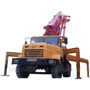 Автобетононасос в аренду 90-180 м3/год, длина автострелы - 37м. Последующий час - 850 грн. фото
