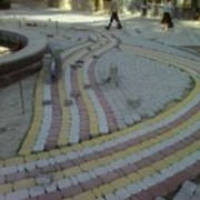 Укладка тротуарной плитки фото