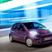 Автомобиль Peugeot 107 фото