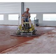 Нанесение защитных покрытий на твердые полы полировка фото