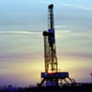 Бурение нефтяных и газовых скважин фото