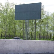 Реклама на афишных щитах фото