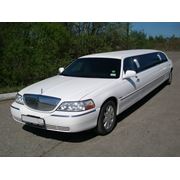 Аренда лимузина Lincoln Town Car III 10 мест 5 дверей фото
