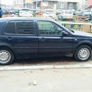 Автомобиль Volkswagen Golf фото