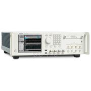 Генератор сигналов произвольной формы AWG70002A 225 фото
