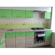 Кухня с комбинированными фасадами фото