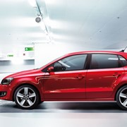 Автомобиль Volkswagen Polo фото