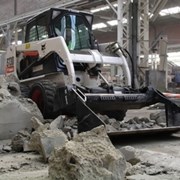 Аренда мини погрузчика Bobcat S130 фото