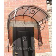 Кованный козырек уличный фото