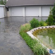 Тротуарная плитка, благоустройство, мощение, газон, дренаж, бассейны, уличное освещение, подпорные стенки, ландшафтный дизайн фото