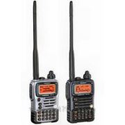 Радиостанция Yaesu VX-7R фото