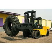 Аренда шинного манипулятора Komatsu FD160Е-8 фото