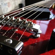 Струны для музыкальных инструментов фото