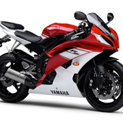 Мотоцикл гоночный Yamaha YZF-R6 фото