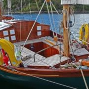 Ремонт деревянных корпусов, включая краснодеревые, и восстановлением лакокрасочного покрытия. фото