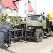 Машина аэродромная комбинированная поливомоечная АКПМ-3У фото