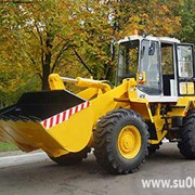 Услуги фронтального погрузчика. Объём ковша-2,2 м3 фото