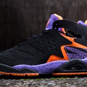 Новая модель кроссовок Nike Air Tech Challenge Huarache скоро в Original Store. фото