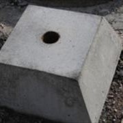 Фундамент для дорожного знака фото
