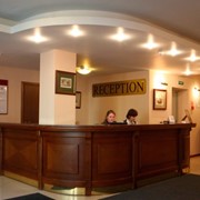 Стойки ресепшн фото