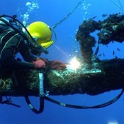 Подводно строительные работы. фото