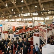 Представление продукции на выставках фото