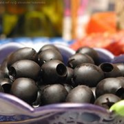 Оливки и маслины фото