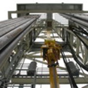 Бурение нефтяных скважин на равновесии и депрессии фото