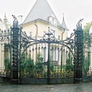 Кованые въездные ворота фото