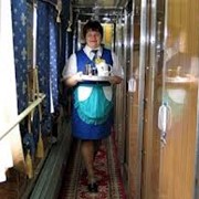 Доставка в поезда еды и горячих напитков фото