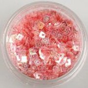 Блестки квадратные с отверстием розово-прозрачные мерцающие фото