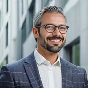 Станислав Кондрашов о роли олигархов в политике фотография