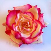Поступление: Розы шелковые заколка-брошь Производство США фотография