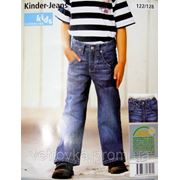 Сток детских немецких джинсовых брюк (lupilu, peppets) фотография