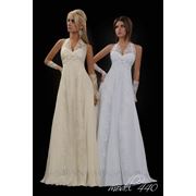 Новые модели свадебных платьев в стиле "Ампир " фотография