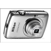Nikon представила мініатюрну камеру з сенсорним дисплеєм фотография