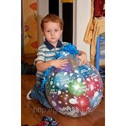 Новая услуга - упаковка подарков в воздушный шар фотография