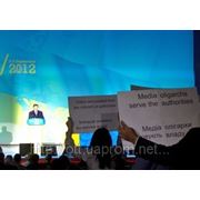 Ъ: Новина про акцію журналістів під час промови Януковича облетіла зарубіжні ЗМІ фотография