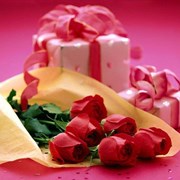 Покупка цветов и подарков через интернет фотография