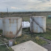 Установка КПУ на нефтебазе. Прокладка кабеля. фотография
