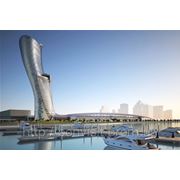 В ОАЭ открылся необычный отель в «падающем» небоскребе фотография