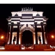 Новое освещение для Триумфальной арки фотография